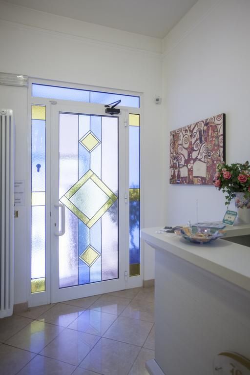 Hotel Amalfi Milano Exteriör bild