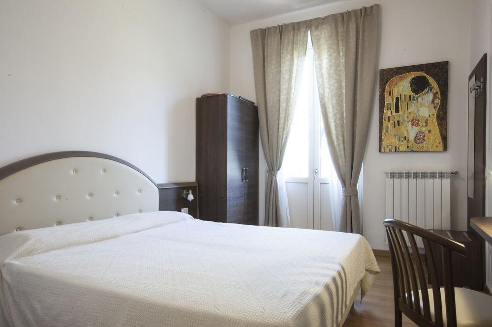 Hotel Amalfi Milano Exteriör bild