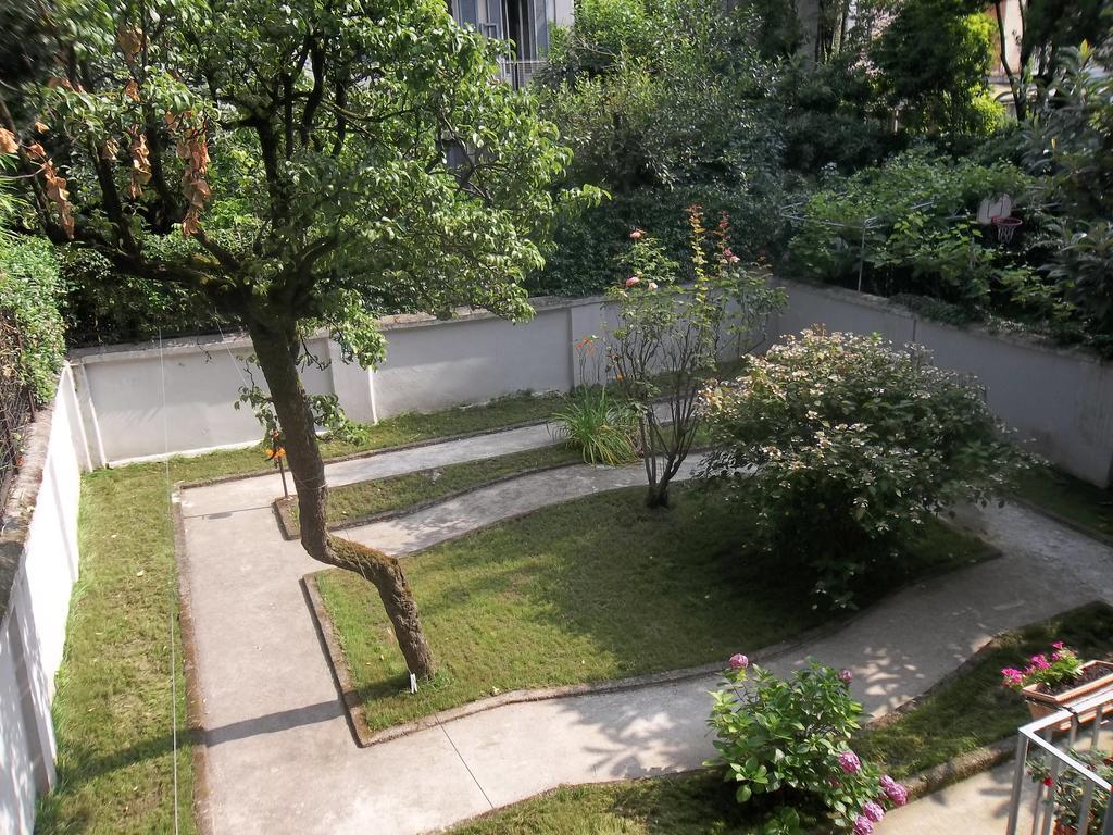 Hotel Amalfi Milano Exteriör bild