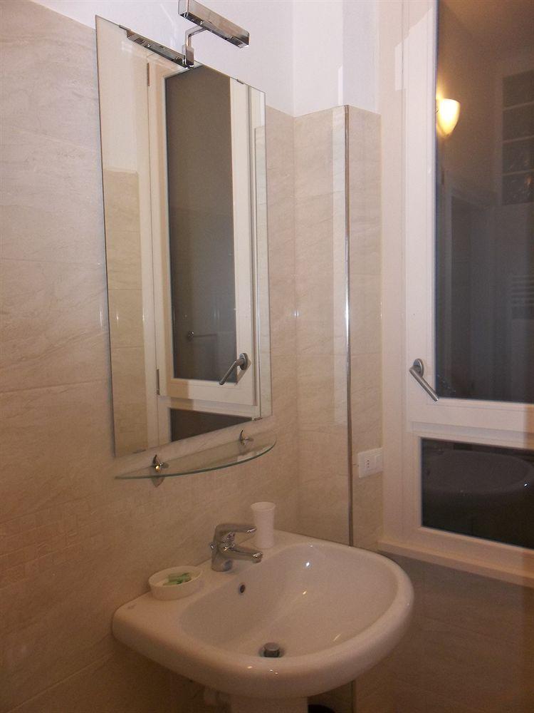 Hotel Amalfi Milano Exteriör bild