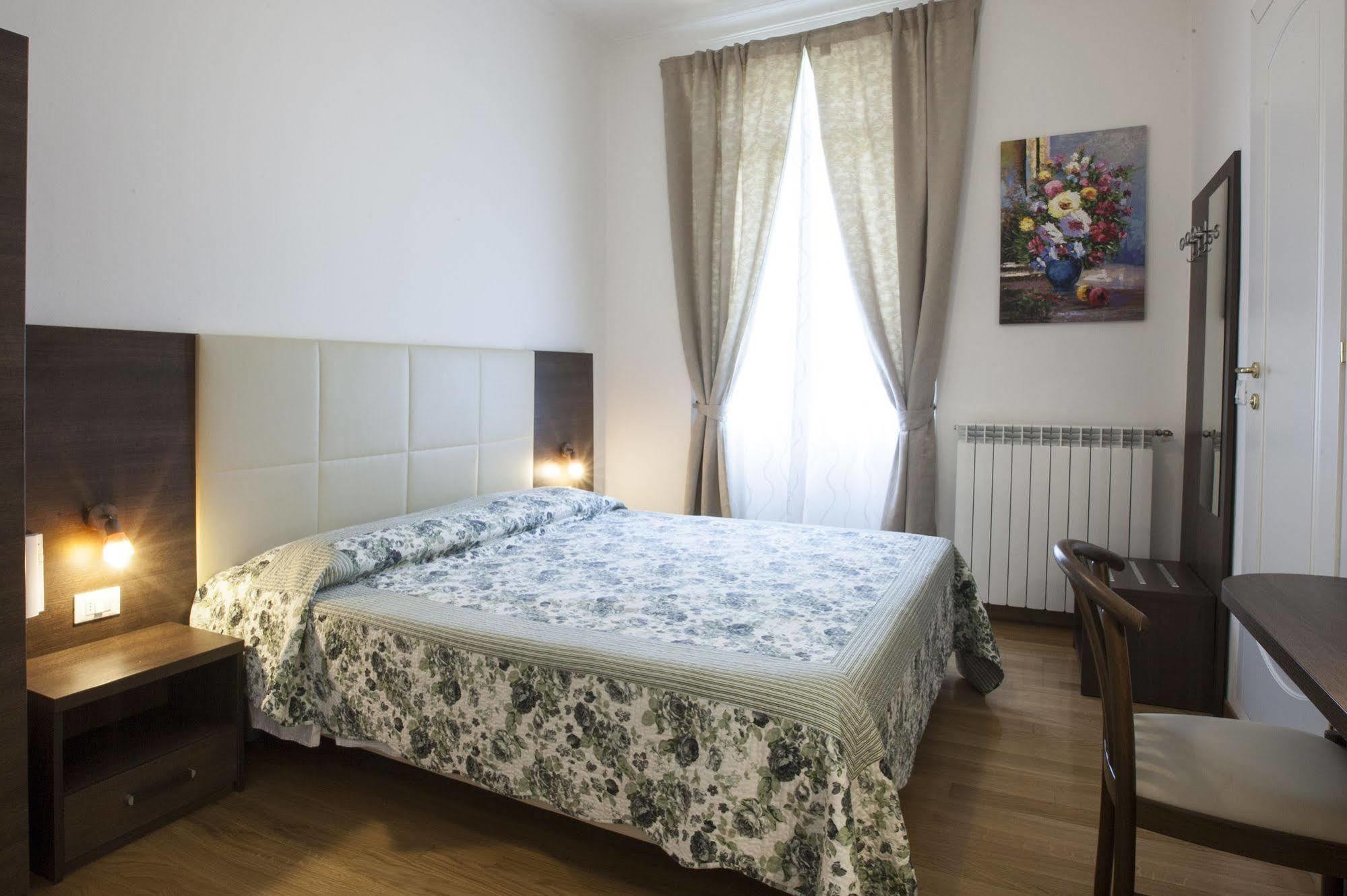 Hotel Amalfi Milano Exteriör bild