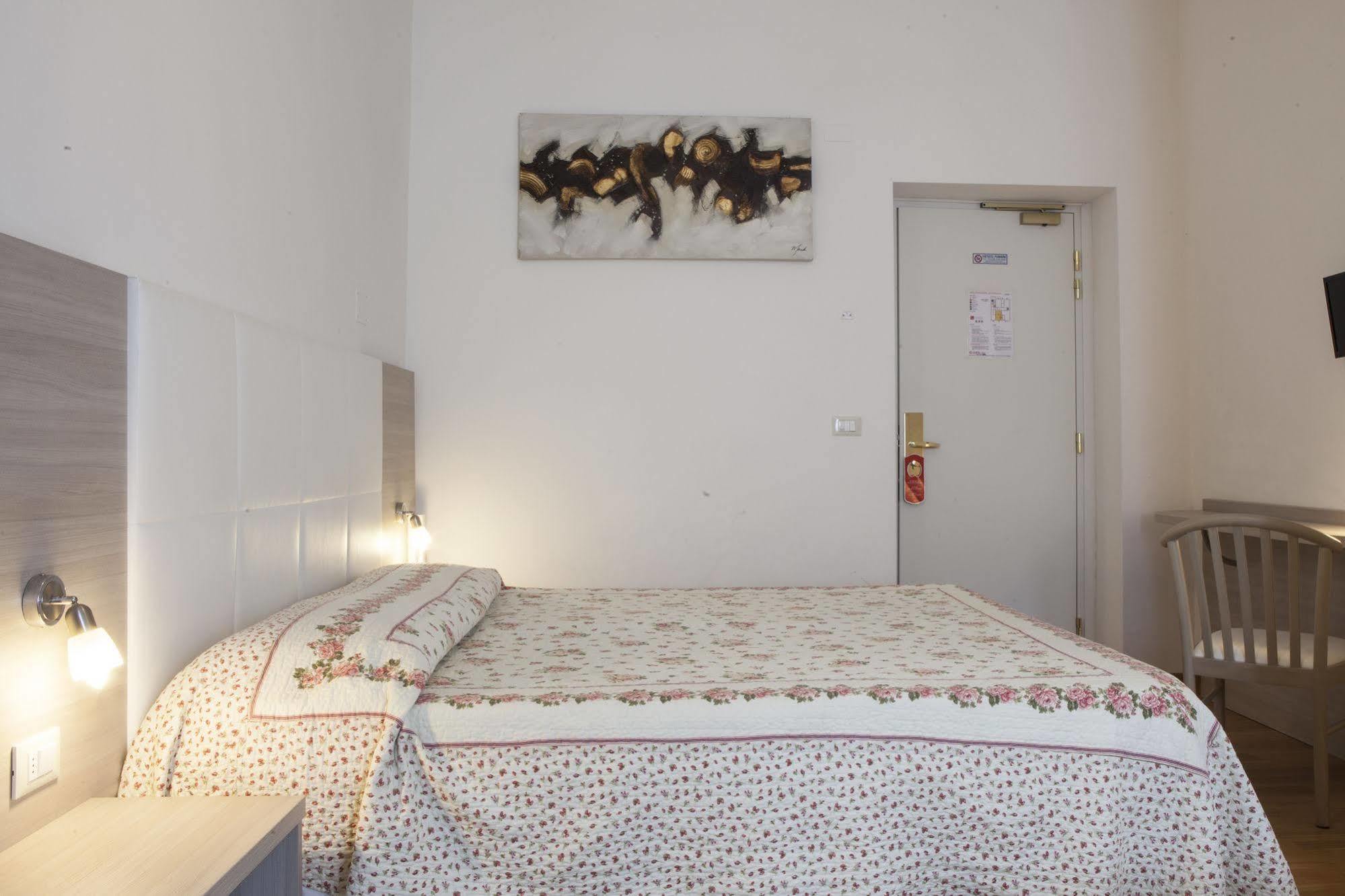 Hotel Amalfi Milano Exteriör bild