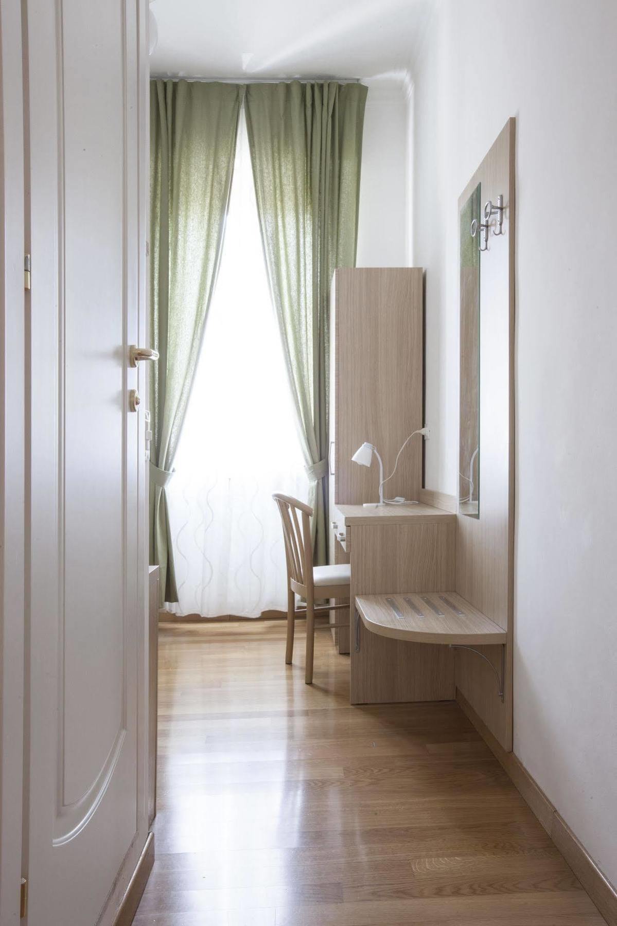 Hotel Amalfi Milano Exteriör bild